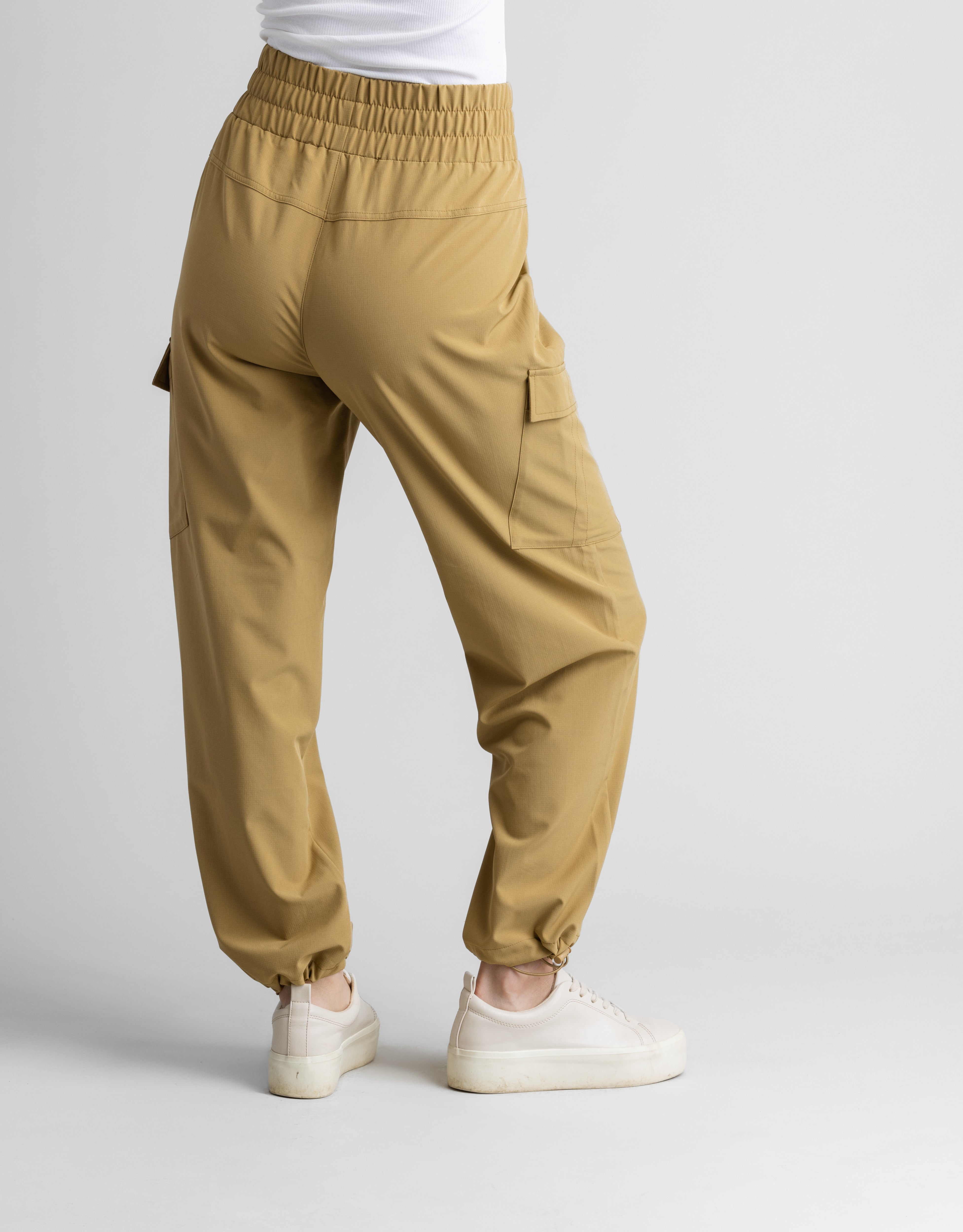 Women's Cascade Stretch Woven Ripstop Cinch Bottom Pant - LIV Outdoor