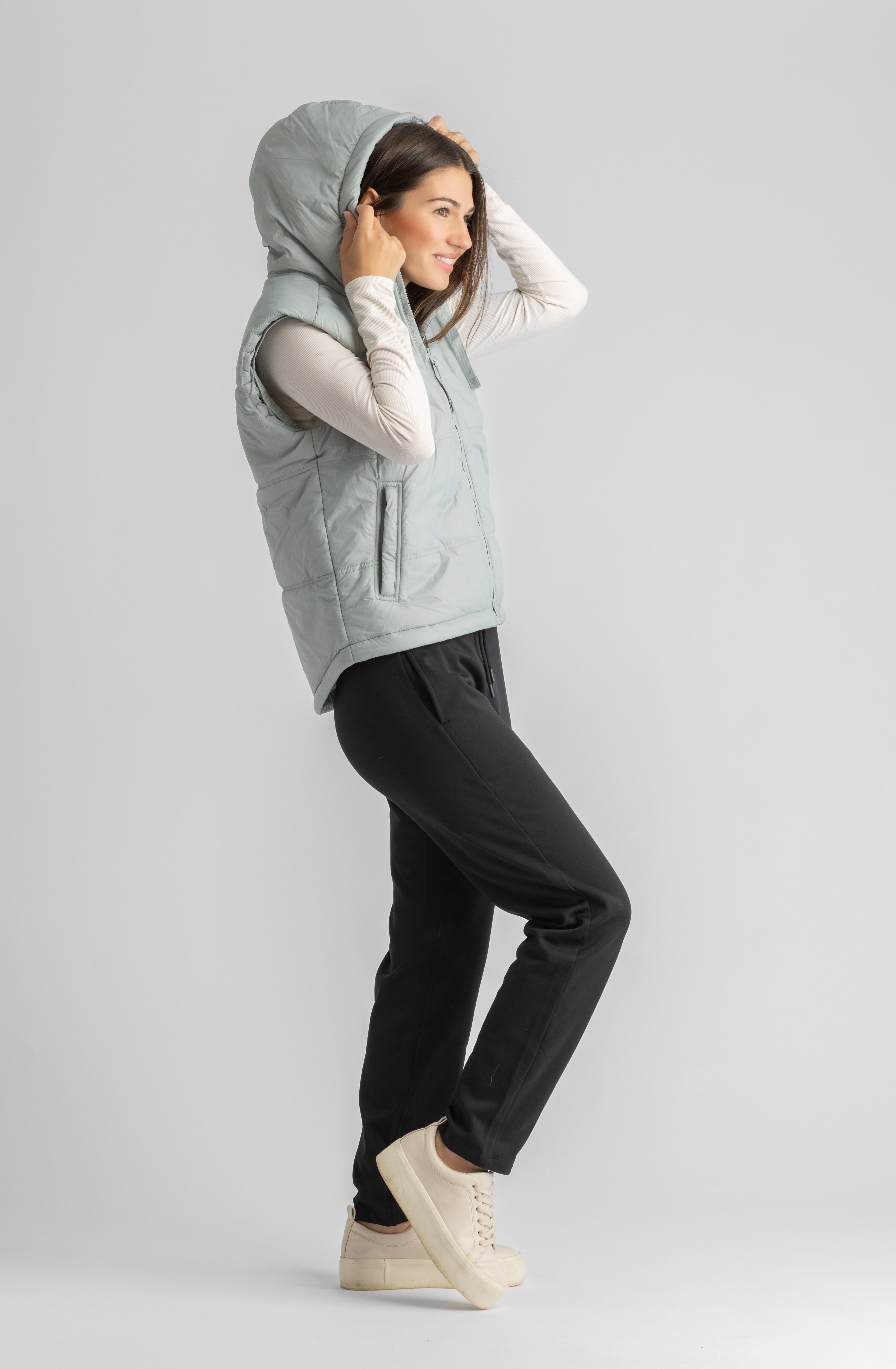 Women's Daphne Super Soft Hooded Puffer Vest - LIV Outdoor