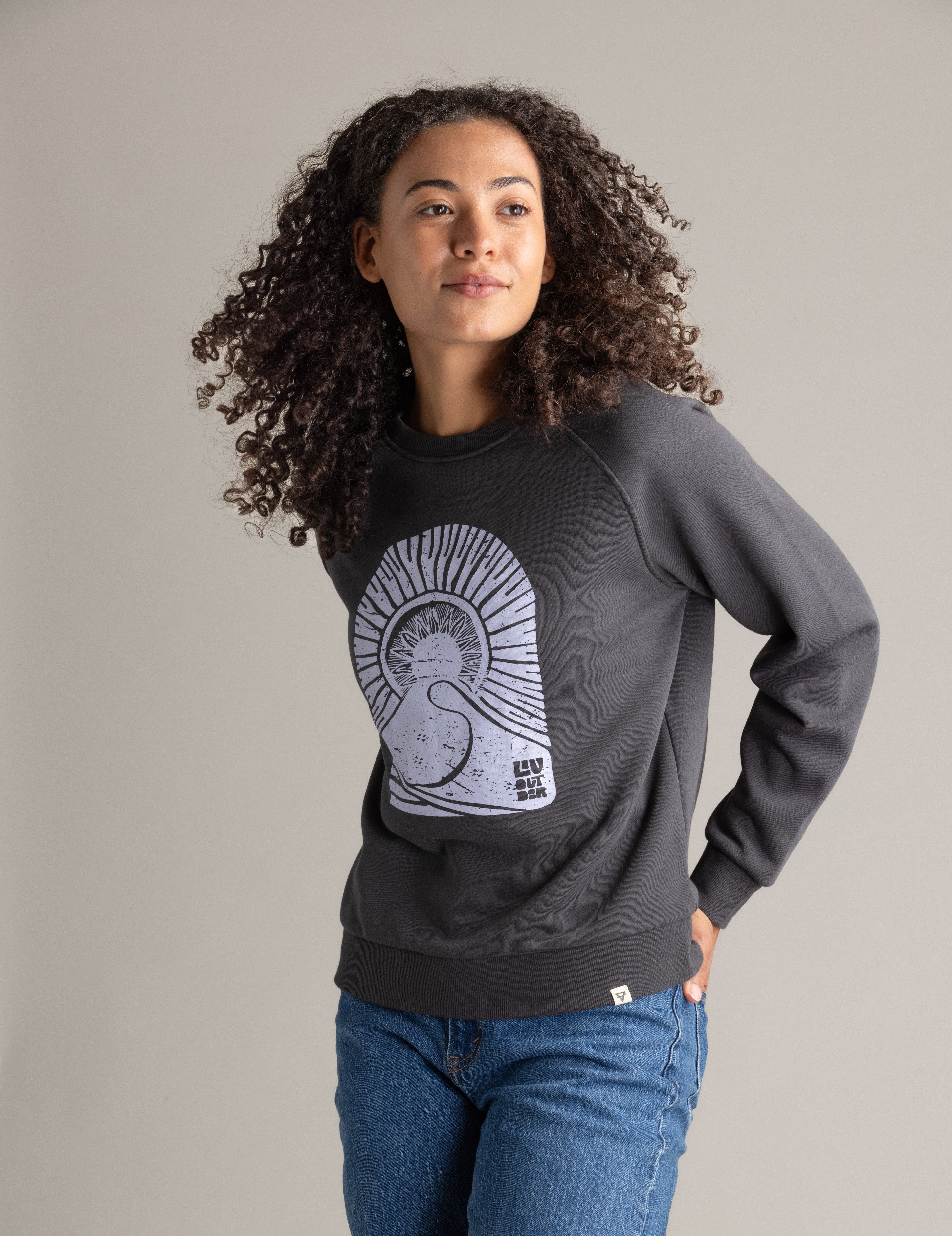 Women's Gabriella Graphic Raglan Crew - LIV Outdoor