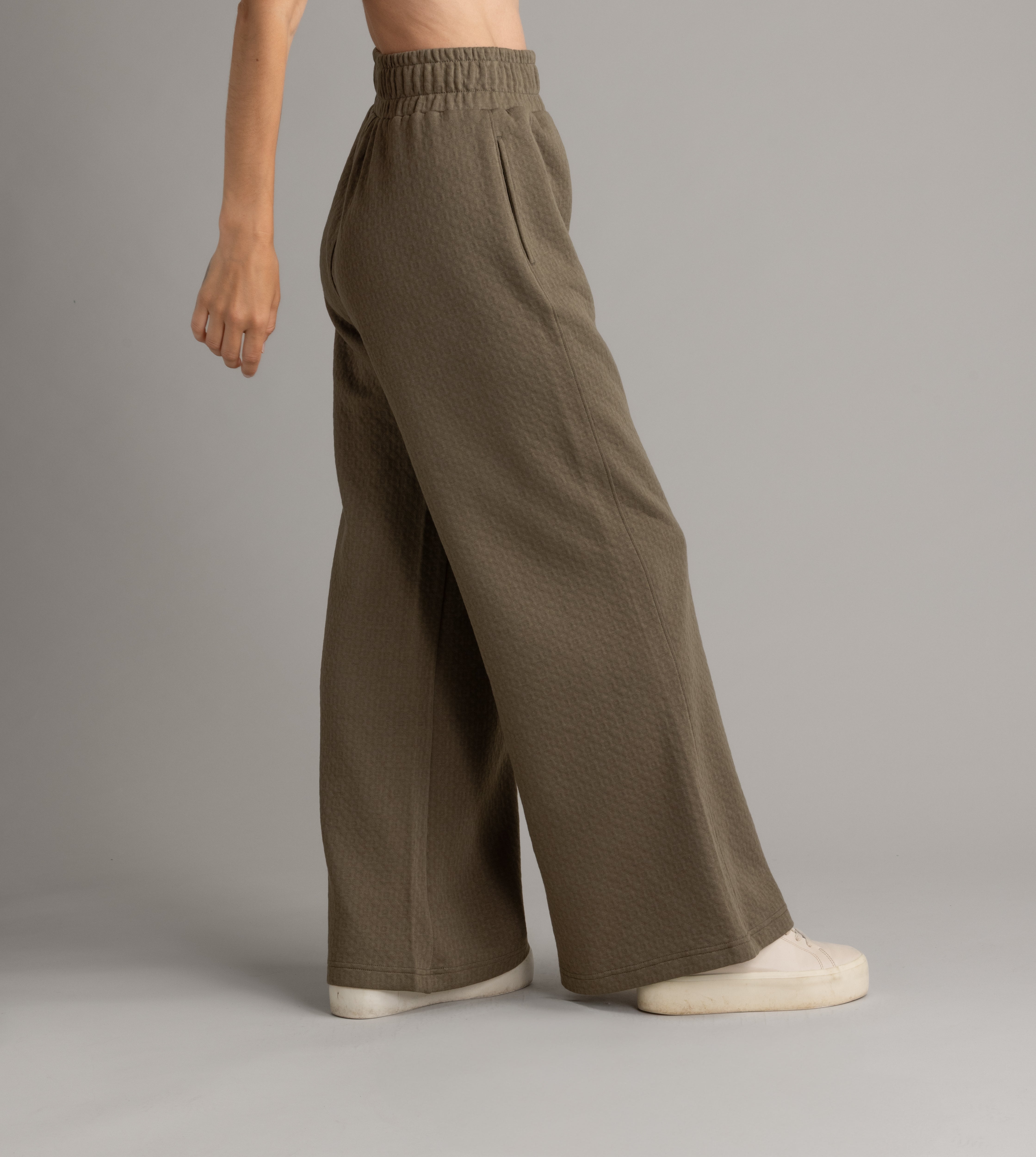 Women's Kaya Quilted Wide Pant in Plus - LIV Outdoor