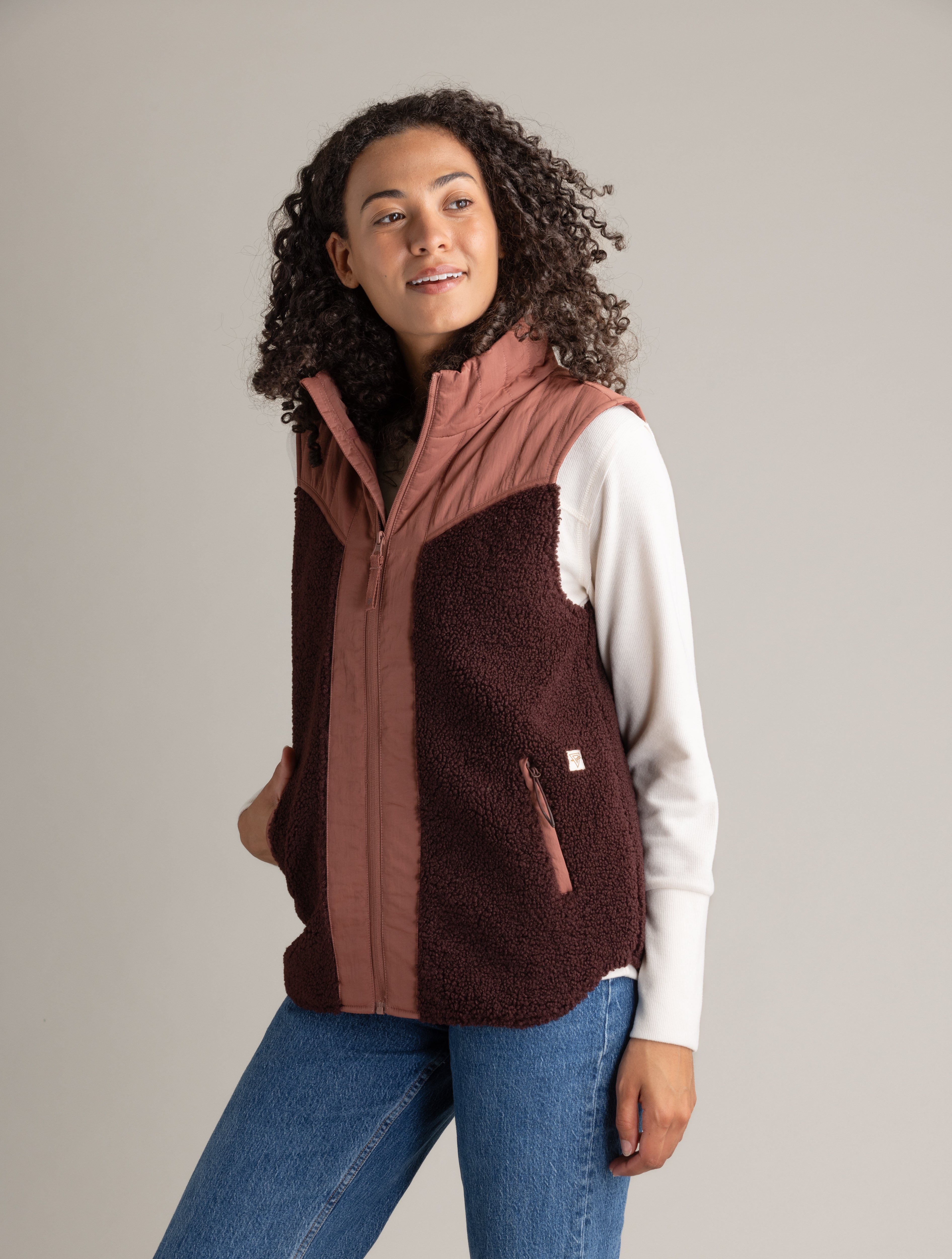 Women's Vela Hybrid Berber Vest - LIV Outdoor