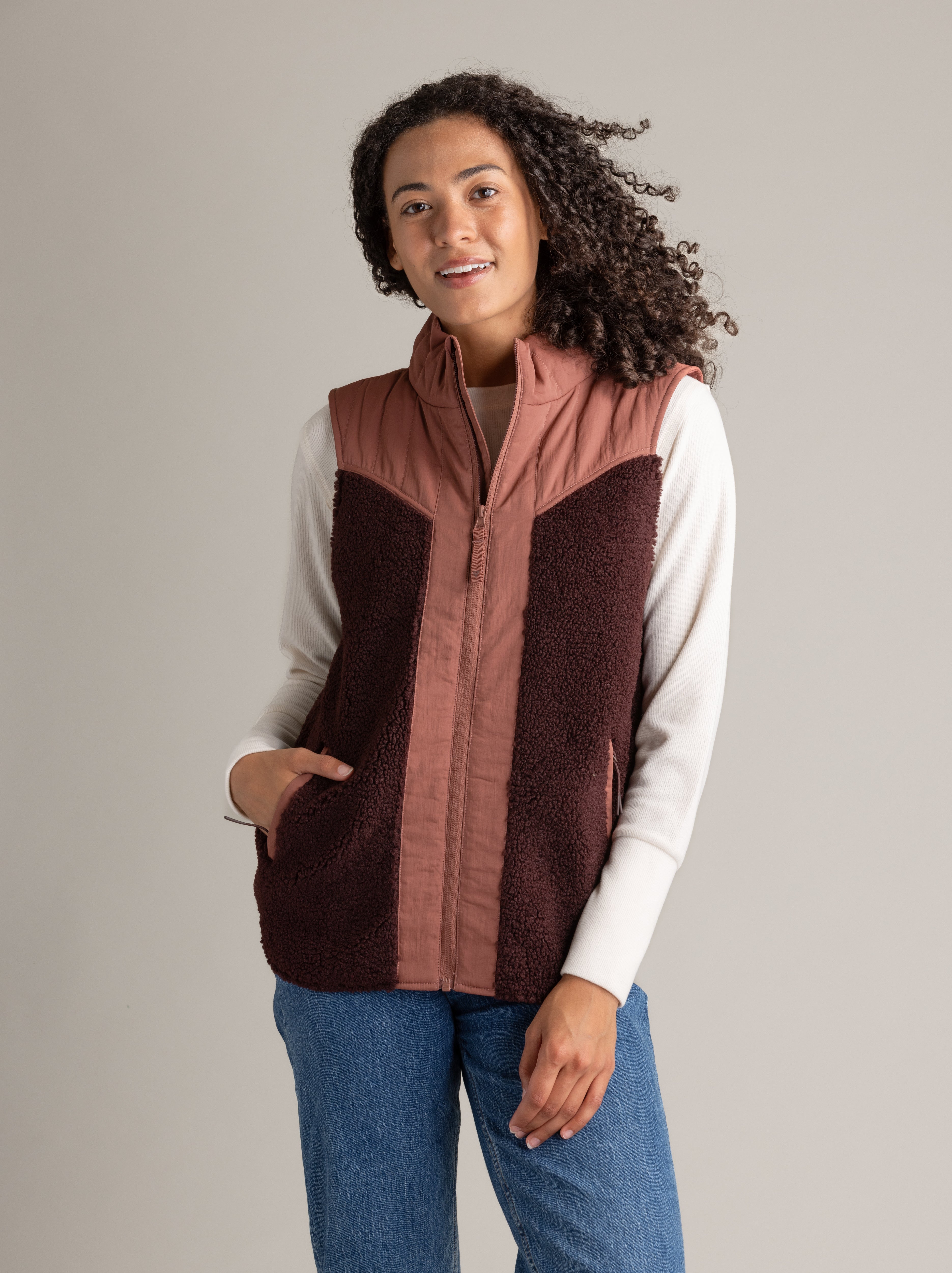Women's Vela Hybrid Berber Vest - LIV Outdoor