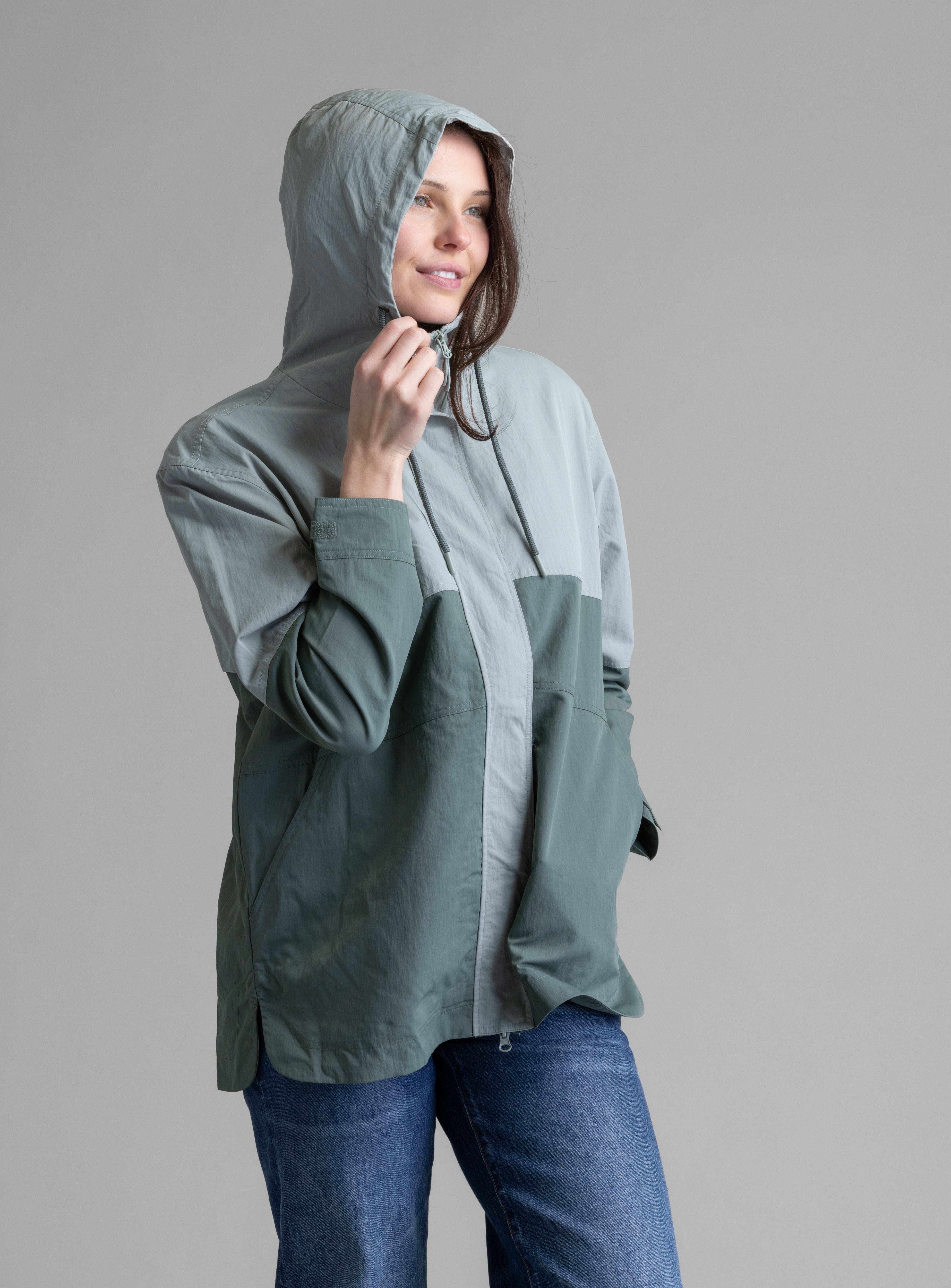 Women's Peri Oversized Windbreaker - LIV Outdoor