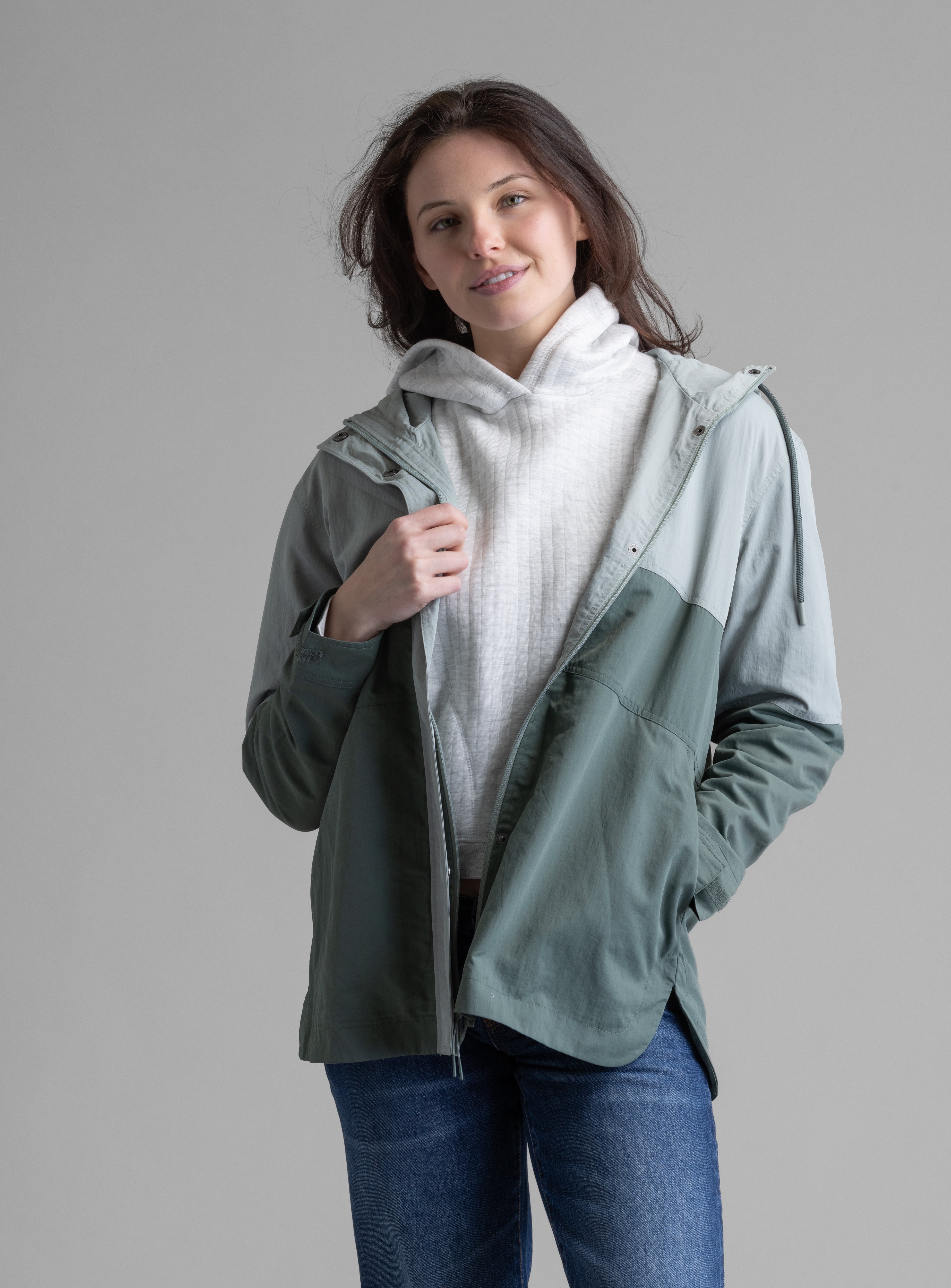 Women's Peri Oversized Windbreaker - LIV Outdoor