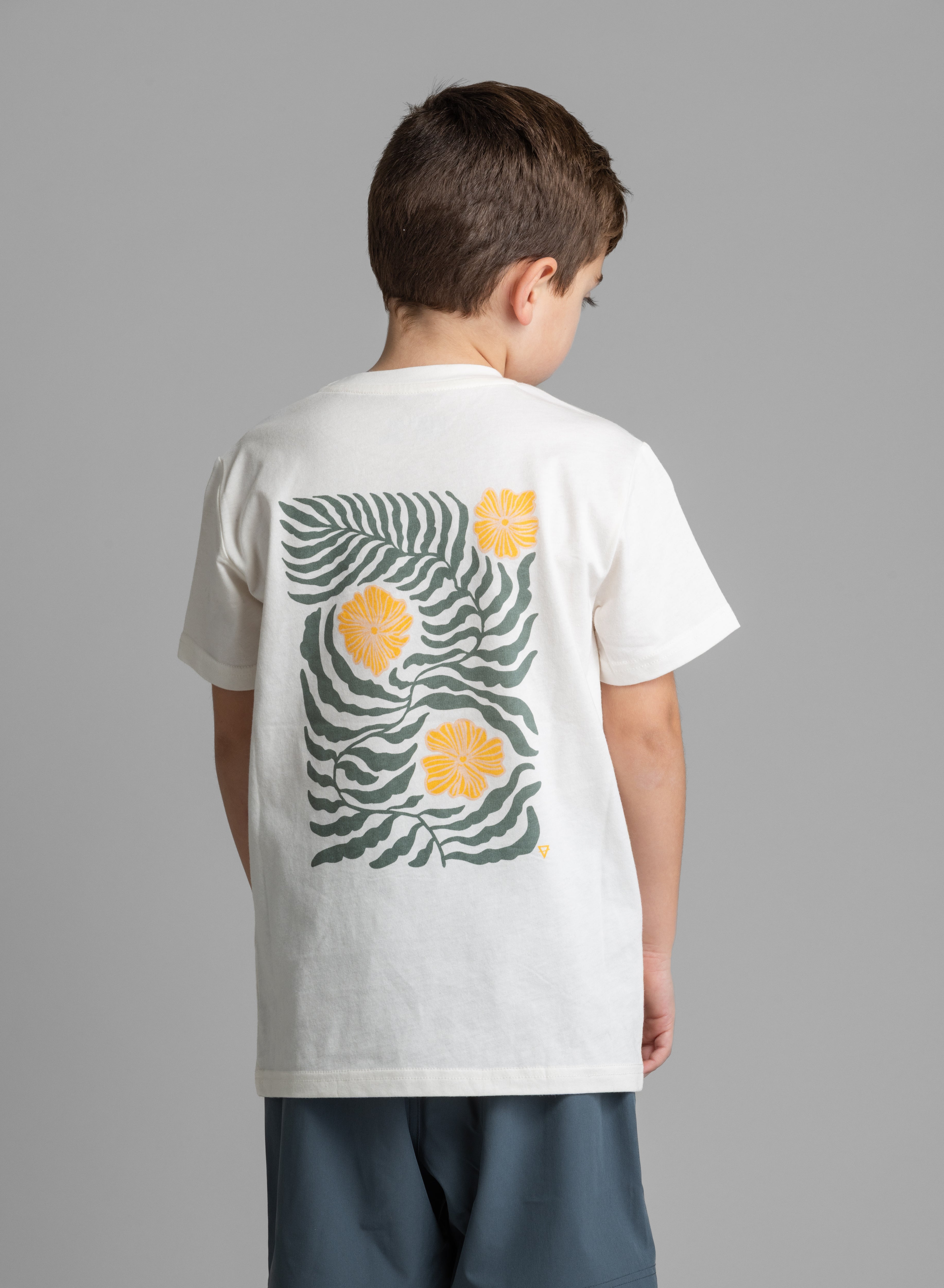 Unisex Kids Short Sleeve Graphic Tee - LIV Outdoor