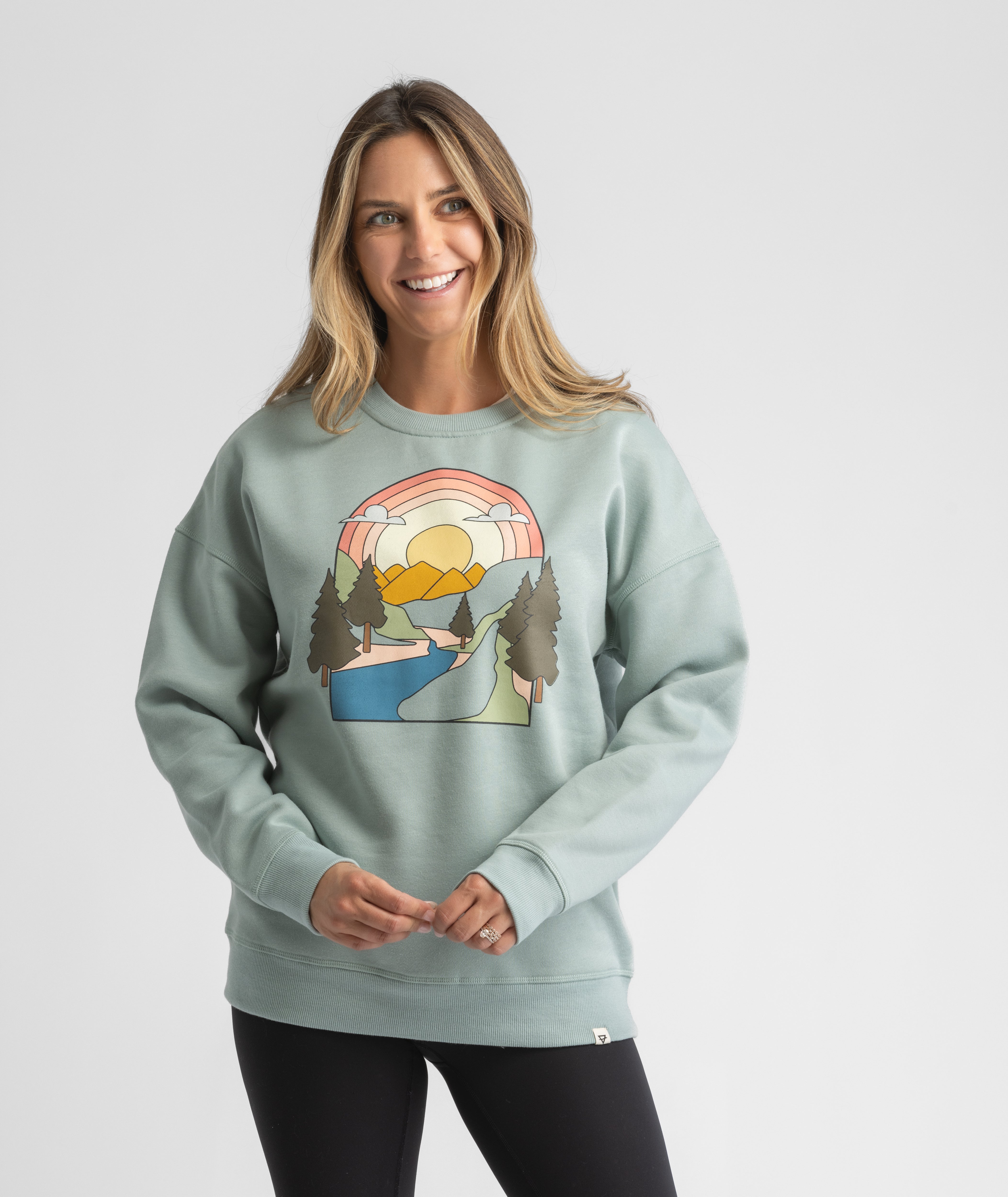 Women's Gabriella Oversized Graphic Crew Sweatshirt - LIV Outdoor