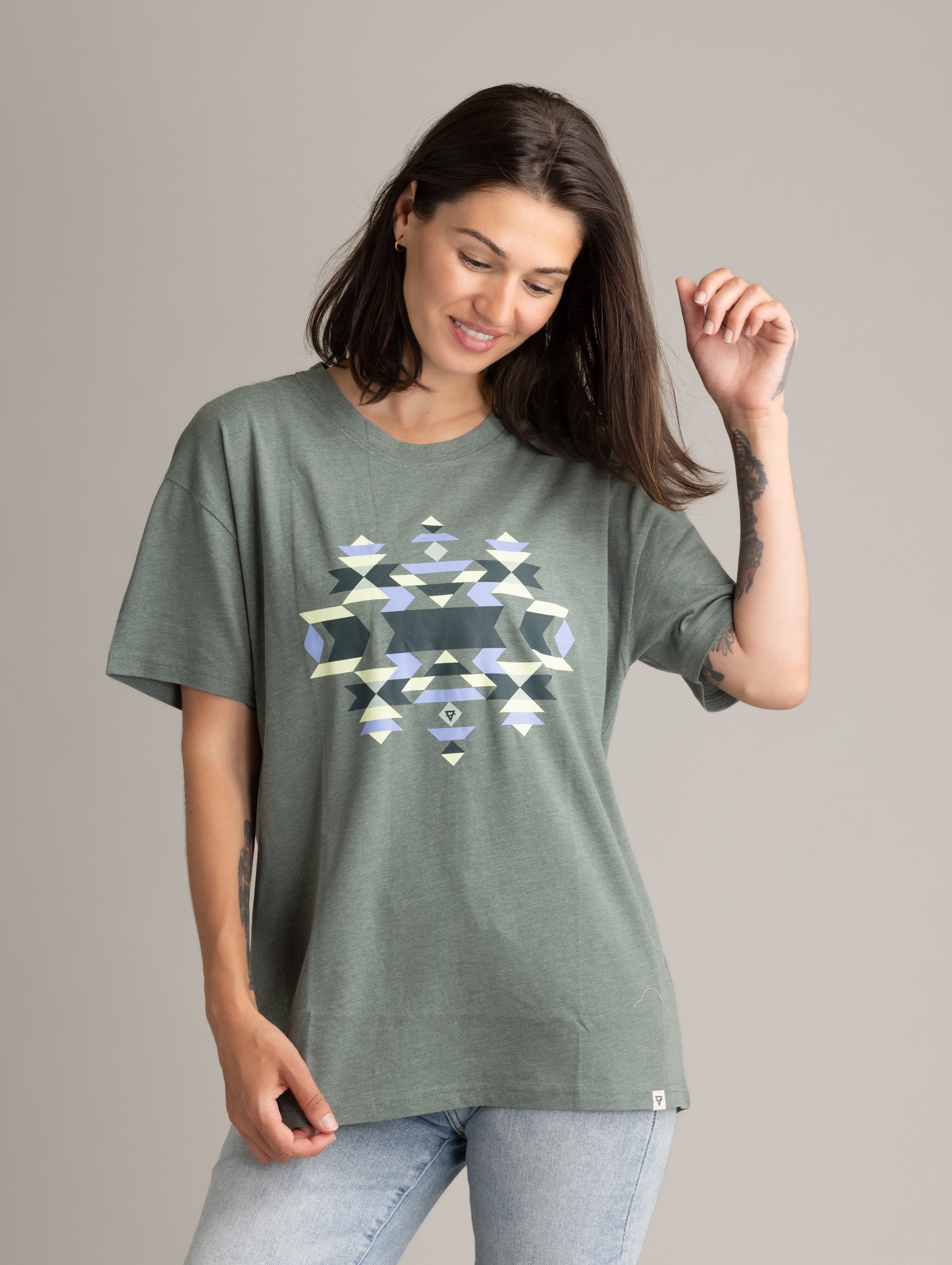 Women's Reagan Oversized Crew - Stonewashed - LIV Outdoor