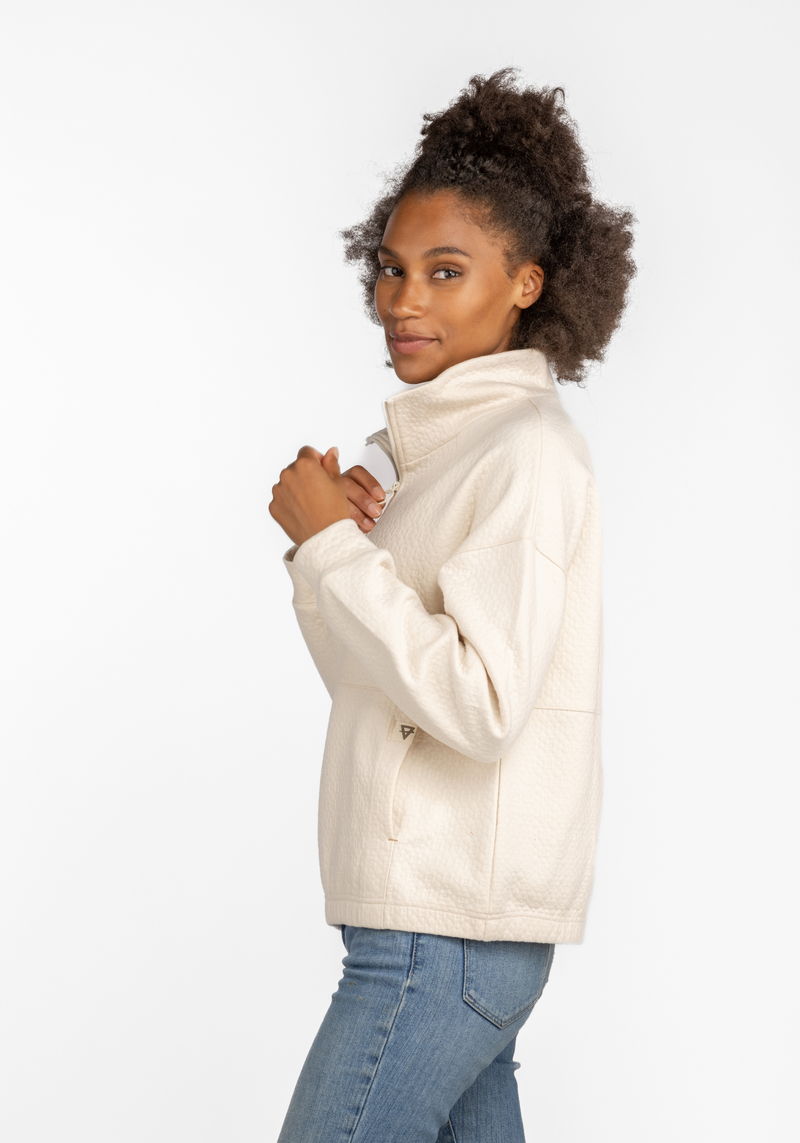 Kaya Quilted Pullover - LIV Outdoor